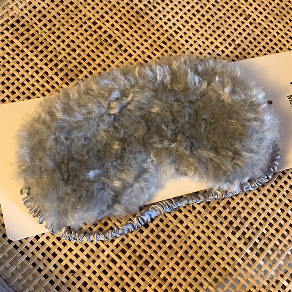 Mixit Faux Fur Eye Mask - Picture 2 of 7